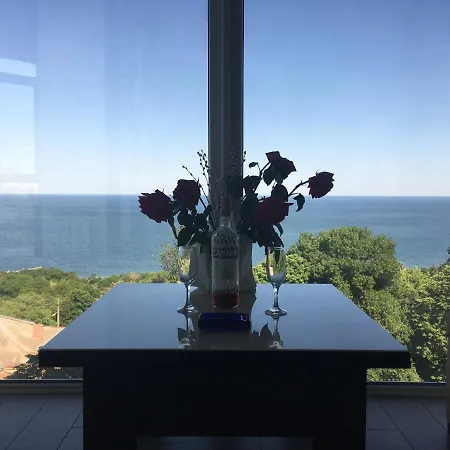 С Видом На Море 200 Квадратов Apartment