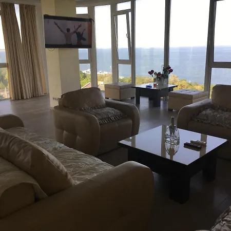 Apartment С Видом На Море 200 Квадратов *